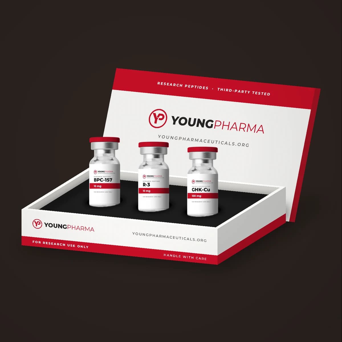 YoungPharma kutusu, kapağı açık, siyah köpük yuvalarda üç flakon